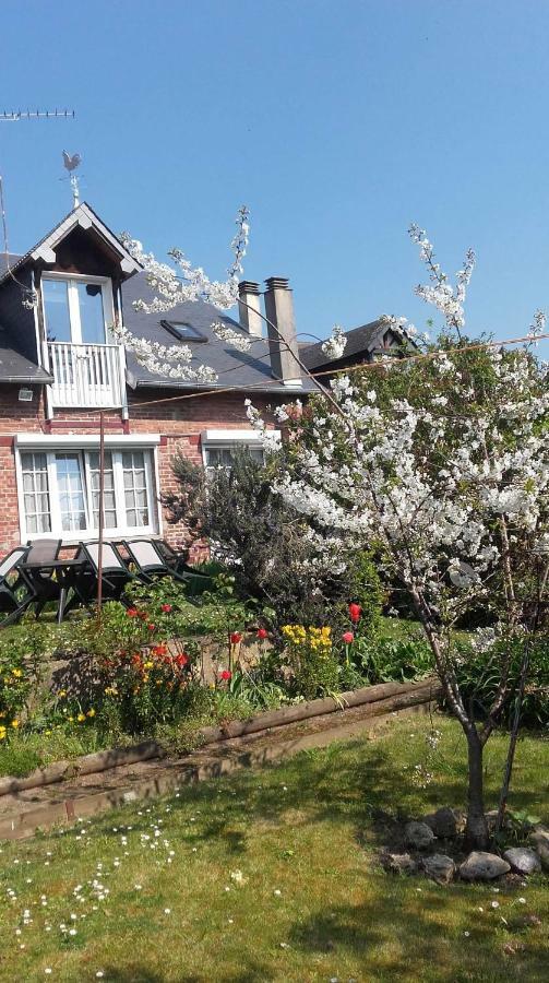 Vacances Paisibles Sur La Cote Fleurie. Trouville-sur-Mer Luaran gambar
